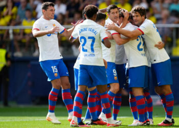 Barcelona remonta para llevarse los tres puntos ante el Villarreal