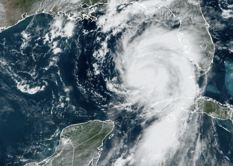El huracán Idalia ya alcanzó la categoría 2 y avanza hacia las costas de Florida