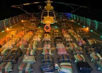 (VIDEOS) Persecución en el Pacífico mexicano termina con incautación de más de 4 toneladas de droga