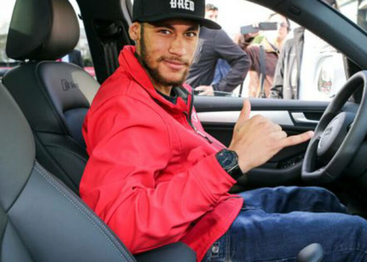 Una mansión con 25 habitaciones, tres autos de lujo y chofer 24×7, así son las extravagantes cláusulas del contrato de Neymar en Arabia Saudita