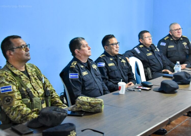 Autoridades evaluaron resultados del cerco de seguridad en Cabañas