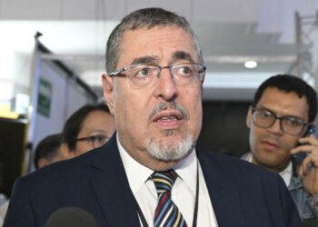 El Tribunal Electoral de Guatemala proclama presidente electo a Arévalo, poco después de que suspendieran a su partido