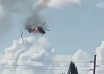 (VIDEO) Dos muertos y cuatro heridos al estrellarse un helicóptero de rescate cerca de Fort Lauderdale en Florida