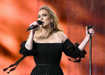 Adele reveló que colapsó de dolor tras uno de sus shows en Las Vegas