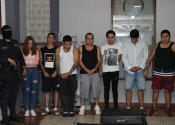 Siete guatemaltecos son detenidos portando cocaína, marihuana y armas de fuego