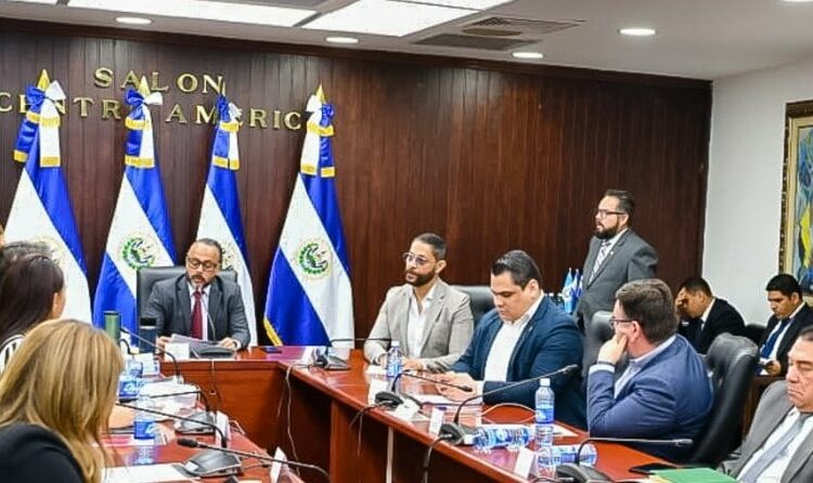 Finalizan el proceso de entrevistas para candidatos a magistrados de la CCR