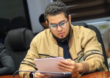 Comisión de Antejuicio dictamina quitar fuero al diputado Erick García