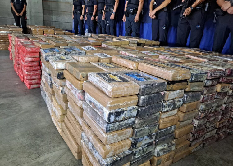 España: hallan 9,5 toneladas de cocaína en contenedor de plátanos procedente de Ecuador