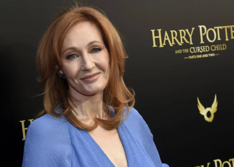 Museo elimina a J.K. Rowling de exhibición de Harry Potter por sus opiniones transfóbicas