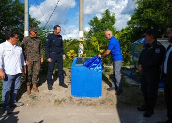 Ministerio de Seguridad y la Unión Europea entregan generadores de agua a comunidad La Campanera