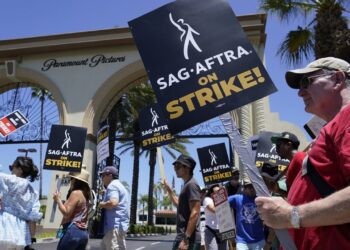 Las huelgas de Hollywood se han convertido en una crisis peor que la pandemia para los negocios del cine