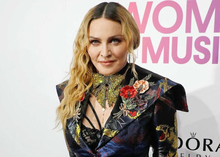 Madonna promete que las noticias de su gira llegarán pronto