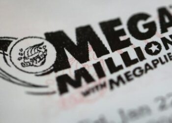 Gana un premio récord de 1.580 millones de dólares en la lotería Mega Millions