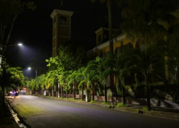 DOM reemplaza y mejora la iluminación en San Rafael Obrajuelo