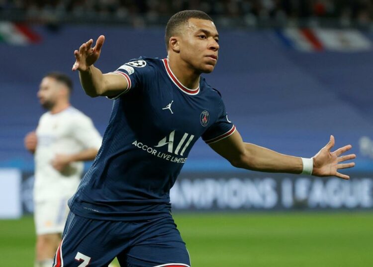 El Real Madrid realiza una segunda oferta por Kylian Mbappé cercana a los 120 millones de euros