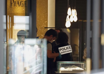 Asaltaron la lujosa joyería Piaget de París y se llevaron más de 10 millones de dólares en joyas