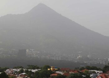 Anuncian llegada de polvo del Sahara para el día lunes a El Salvador 