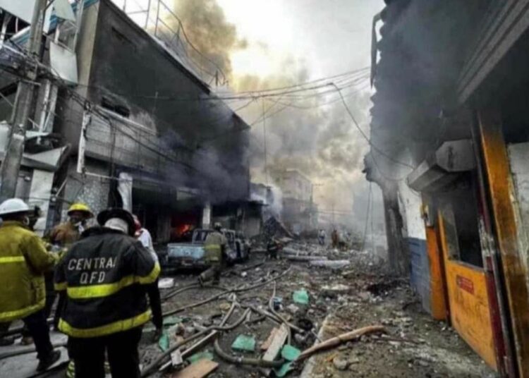 Elevan 10 el número de víctimas mortales por la explosión ocurrida en un mercado de República Dominicana