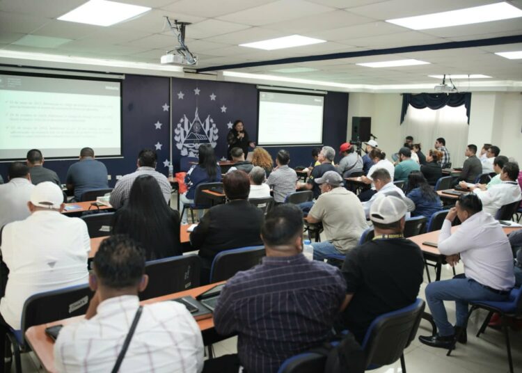 Más de 150 sindicatos y Ministerio de Trabajo continúan con el análisis del Código de Trabajo