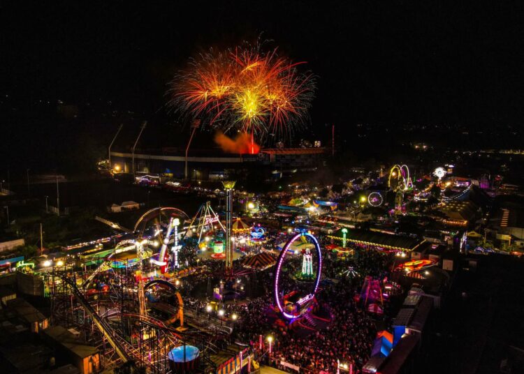 Visitantes del campo de la feria destacan ambiente seguro en este periodo vacacional