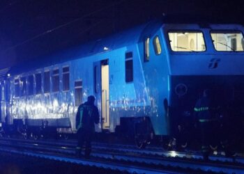 Cinco trabajadores mueren atropellados por tren en Turín