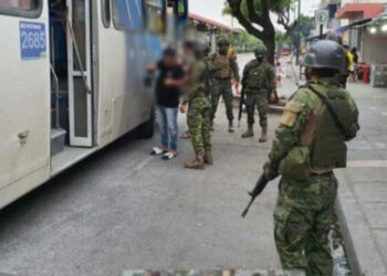 Ecuador: Realizan operativo militar en zona de alta violencia criminal