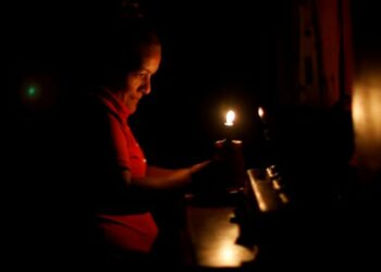 Apagones y fallas de energía se registraron en Caracas y otras diez ciudades de Venezuela