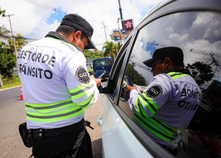 Autoridades intensificarán controles vehiculares para garantizar respeto a la normativa vial