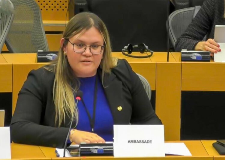 Embajada de El Salvador ante la Unión Europea expone los cambios que ha experimentado el país en seguridad