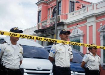 La Fiscalía de Guatemala secuestra las actas electorales que registraron la victoria de Bernardo Arévalo