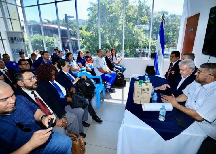 Karate actualiza y prepara a sus jueces con seminario internacional