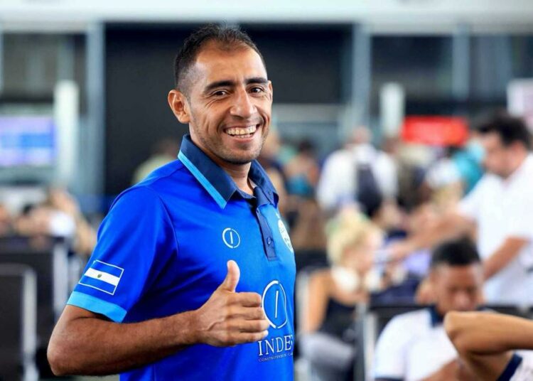 El entrenador Homer Velásquez de los equipos de Barra de Santiago aseguró que van llenos ilusión al World Winners Cup Alghero 2023