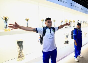 Wilber Navarrete, portero de Barra de Santiago, cumple su sueño de conocer el Santiago Bernabeu