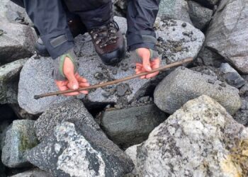 Descubren en Noruega una flecha de hace 4.000 años que se conservó en hielo
