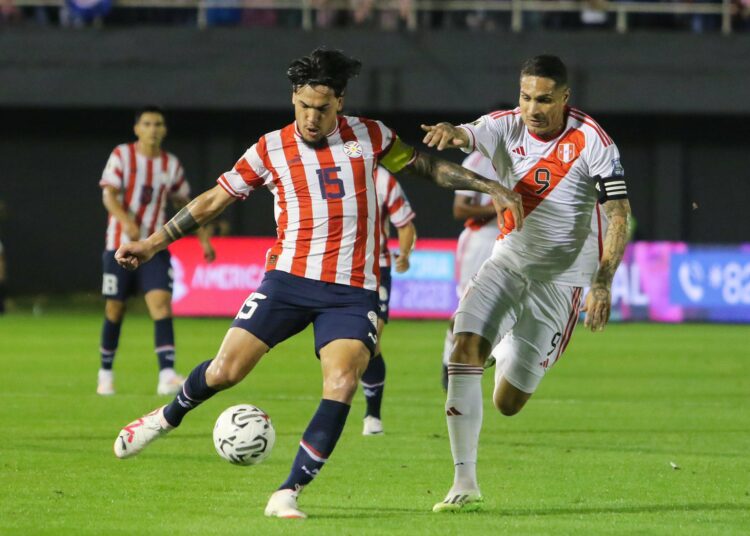 Perú sorprende y se queda con un empate en su visita a Paraguay