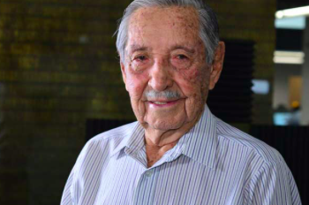 Muere a los 100 años Hernán Carrasco, entrenador de El Salvador en 1970