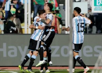 Sin Messi, Argentina golea de visita a Bolivia en eliminatoria sudamericana al Mundial