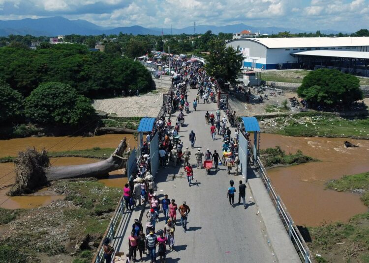 Dominicana cierra fronteras con Haití debido a disputa por un río