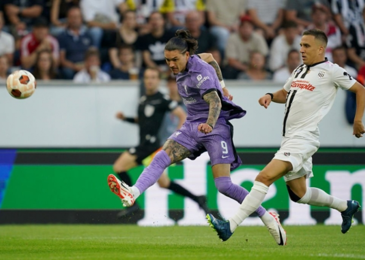 El Liverpool inicia el camino a Dublín remontando ante el Linz