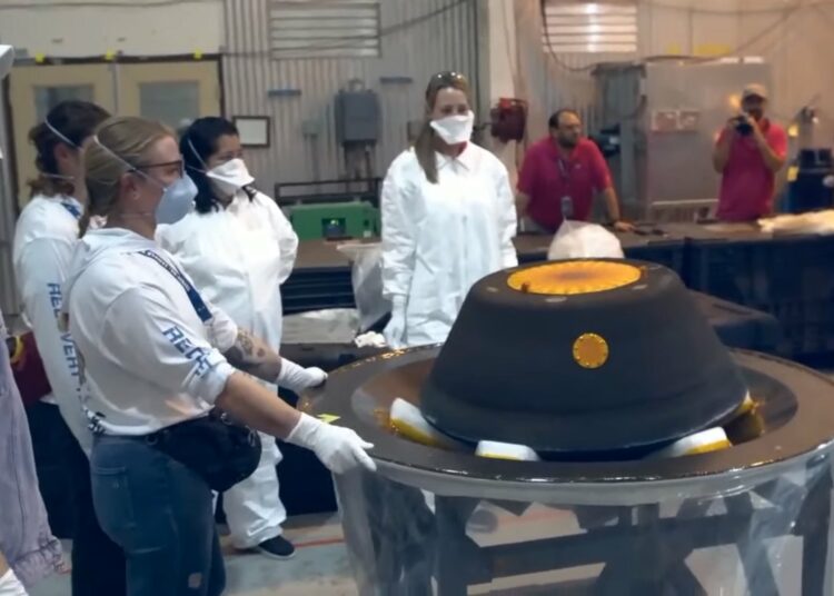 La NASA recupera la mayor muestra de asteroide jamás recogida