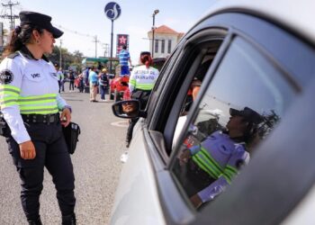 Despliegan a diario cerca de 3,000 autoridades de tránsito en las carreteras