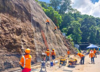 Obras Públicas mantiene trabajos de mitigación para garantizar la seguridad vial