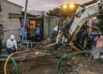 ANDA repara una fuga de gran magnitud en tubería del sistema Zona Norte