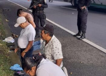 Capturan a cuatro asaltantes de autobús en Santa Ana