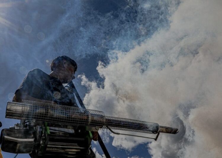 Ministerio de Salud fumigó más de 21,000 viviendas