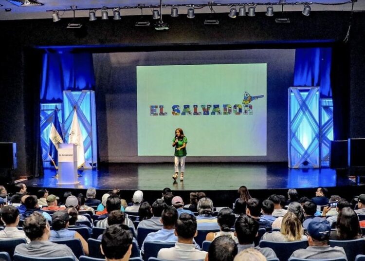 Celebran Día Mundial del Turismo y organizan foro de guías turísticos