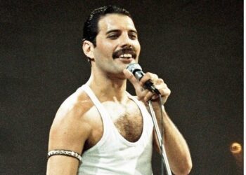 Manuscritos de canciones de Freddie Mercury serán subastados por cifras millonarias