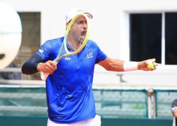 El Salvador e Irlanda igualan 1-1 en primera jornada de Copa Davis