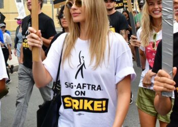 Margot Robbie se une a la huelga de SAG-AFTRA