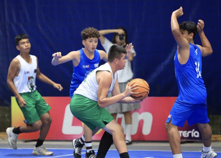 Continúa la emoción del baloncesto estudiantil con Jr. NBA League